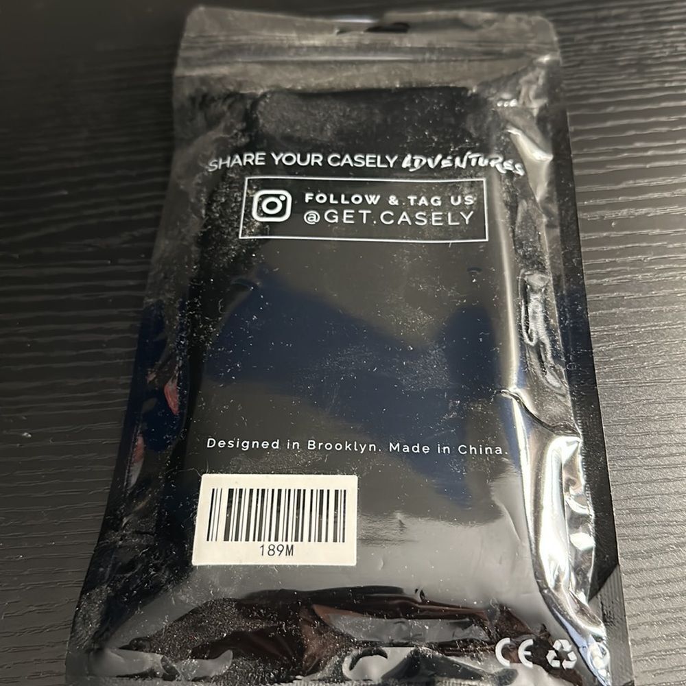 Casley iPhone 12 case bundle! - Picture 4 of 9